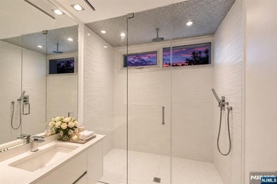 Experience modern luxury in this custom-built contemporary - photo 36