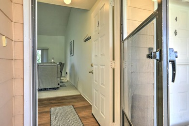 TURNKEY,FULLY FURNISHED 2BR/2BA with stunning lake and golf - photo 5