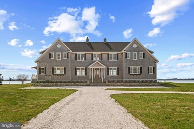 Set on a 2.38 acre peninsula with 1,100 feet of waterfrontage - photo 3