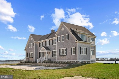 Set on a 2.38 acre peninsula with 1,100 feet of waterfrontage - photo 5