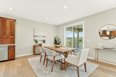 Exceptional craftsmanship, charm & high-end finishes throughout - photo 10