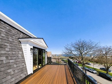 Steps from the Ocean. A rare South Boston luxury residence - photo 7
