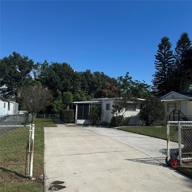 Lake Apopka Home Sale Pending in Montverde Florida
