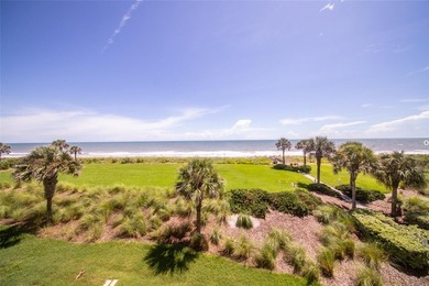 Wake up to direct ocean and beach views from this third-floor - photo 5
