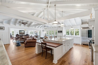 Coastal living meets timeless design at 2668 Bayonne Street - photo 11