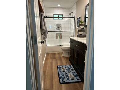 Beautiful open concept home located at the end of a dead end - photo 11