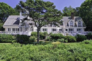 Welcome to ''Point House,'' an extraordinary 5.98-acre - photo 12