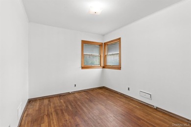 3 bedroom detached ranch with full basement sits midblock on a - photo 12