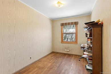 3 bedroom detached ranch with full basement sits midblock on a - photo 13