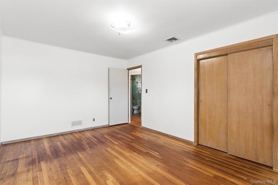 3 bedroom detached ranch with full basement sits midblock on a - photo 15