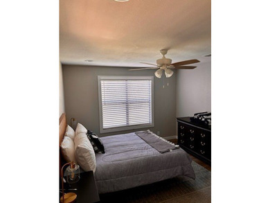 Beautiful open concept home located at the end of a dead end - photo 17