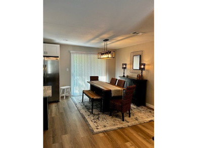 Beautiful open concept home located at the end of a dead end - photo 18