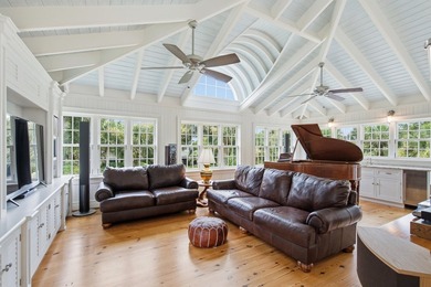 Coastal living meets timeless design at 2668 Bayonne Street - photo 20