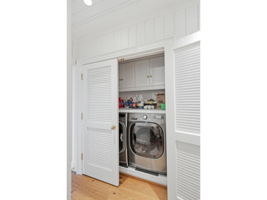 Coastal living meets timeless design at 2668 Bayonne Street - photo 25
