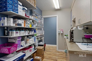 Exceptional commercial opportunity in a prime location on - photo 25