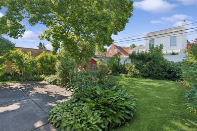 3 bedroom detached ranch with full basement sits midblock on a - photo 26