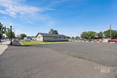 Exceptional commercial opportunity in a prime location on - photo 28