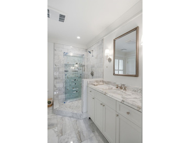 Coastal living meets timeless design at 2668 Bayonne Street - photo 29