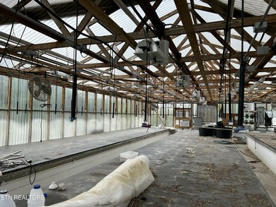 Great opportunity to own a working farm and nursery business - photo 34