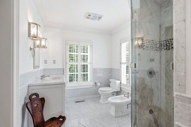 Coastal living meets timeless design at 2668 Bayonne Street - photo 37