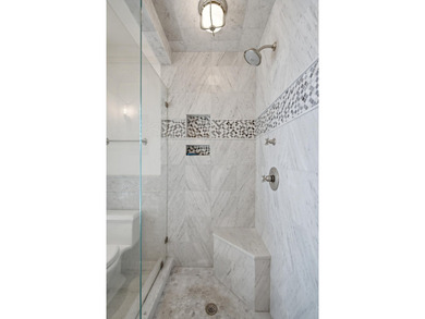 Coastal living meets timeless design at 2668 Bayonne Street - photo 41