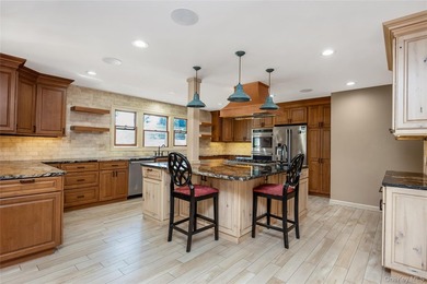 Great opportunity to finish a remodel project. High end chef's - photo 6