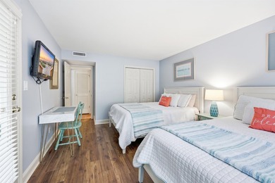 Experience low-maintenance living in this 2-bedroom, 2-bathroom - photo 11