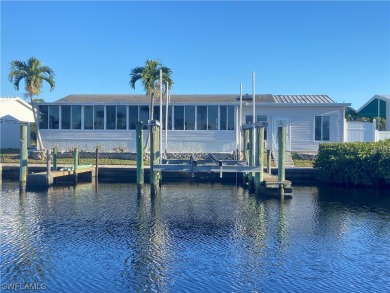 Caloosahatchee River - Lee County Home Sale Pending in North Fort Myers Florida