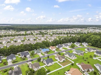 Discover a welcoming three-bedroom, two-bath home in Osprey - photo 5
