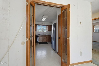 A great multigenerational living home is just waiting for a new - photo 10