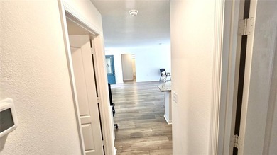 Short Sale. Opportunity price - below market value | great for - photo 22
