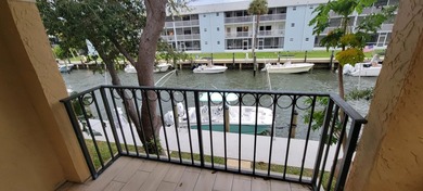 Updated 2B 2B Waterfront Condo in the gated community of Bay - photo 1