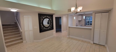 Updated 2B 2B Waterfront Condo in the gated community of Bay - photo 2