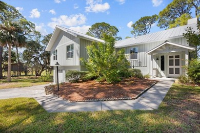 Welcome to your dream retreat in the heart of Cedar Key! This - photo 3