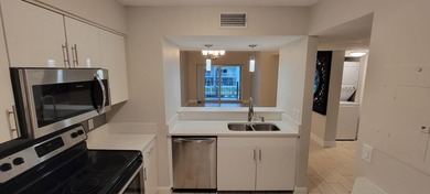 Updated 2B 2B Waterfront Condo in the gated community of Bay - photo 4