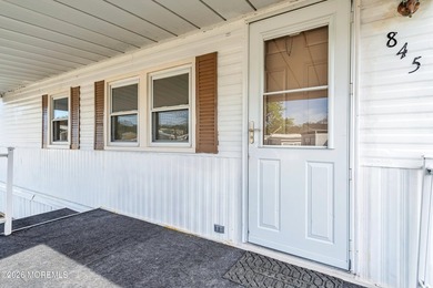 Welcome to Homestead Run! A 55+ community with a salt water pool - photo 26