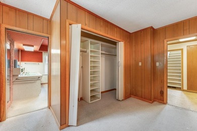 Endless Possibilities on Lake Delton! Bring your vision and - photo 6