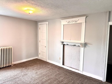 Spacious 4-Bedroom Home in Charming New Berlin!Welcome to this - photo 29