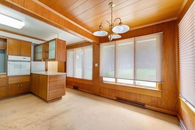 Endless Possibilities on Lake Delton! Bring your vision and - photo 10