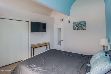 Situated on a generous lot, this beautifully updated 4-bedroom - photo 13