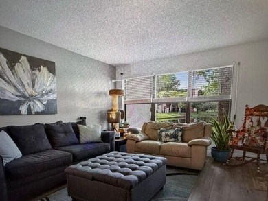 Ideal For Investors! tenants in place 1 Bedroom 1 Bathroom and a - photo 15