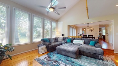 BEAUTIFUL 4 BEDROOM HOME WITH SPECTACULAR GOLF COURSE AND LAKE - photo 17