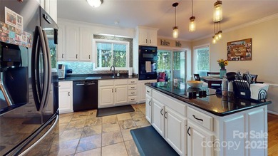 BEAUTIFUL 4 BEDROOM HOME WITH SPECTACULAR GOLF COURSE AND LAKE - photo 18