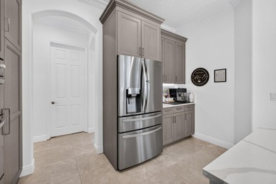 Come see this spectacularly upgraded pool home, the nicest ever - photo 21