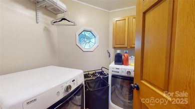 BEAUTIFUL 4 BEDROOM HOME WITH SPECTACULAR GOLF COURSE AND LAKE - photo 26