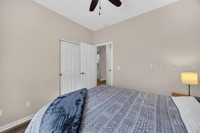Bright, inviting and move in ready! This pristinely kept - photo 27