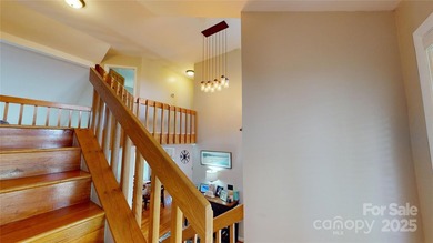 BEAUTIFUL 4 BEDROOM HOME WITH SPECTACULAR GOLF COURSE AND LAKE - photo 28