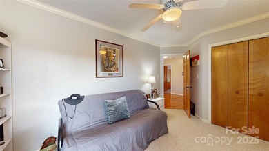 BEAUTIFUL 4 BEDROOM HOME WITH SPECTACULAR GOLF COURSE AND LAKE - photo 29