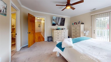 BEAUTIFUL 4 BEDROOM HOME WITH SPECTACULAR GOLF COURSE AND LAKE - photo 34