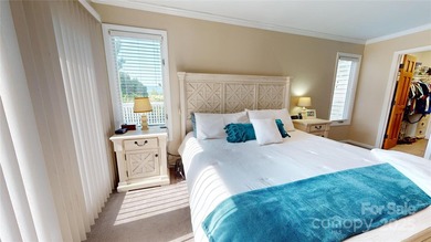 BEAUTIFUL 4 BEDROOM HOME WITH SPECTACULAR GOLF COURSE AND LAKE - photo 36